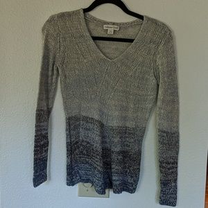 Long sleeve knit sweater